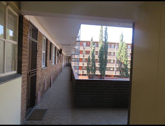 1.5 BEDROOM FLAT SOLD IN ARCADIA